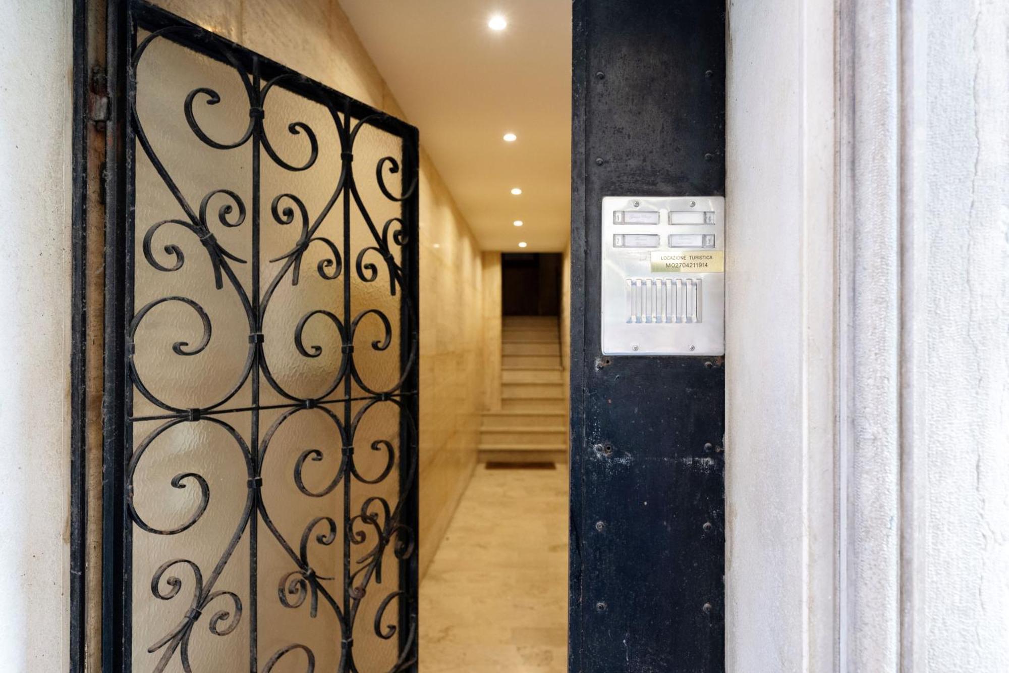 Easylife - Amazing Apartment At Rialto Venezia Veneza Exterior foto